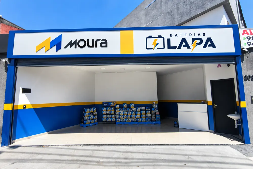 Fachada da Baterias Lapa na R. Cerro Corá, 309